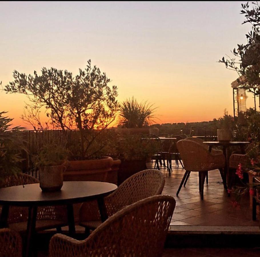 Agriturismo Cerrosughero Канино Экстерьер фото