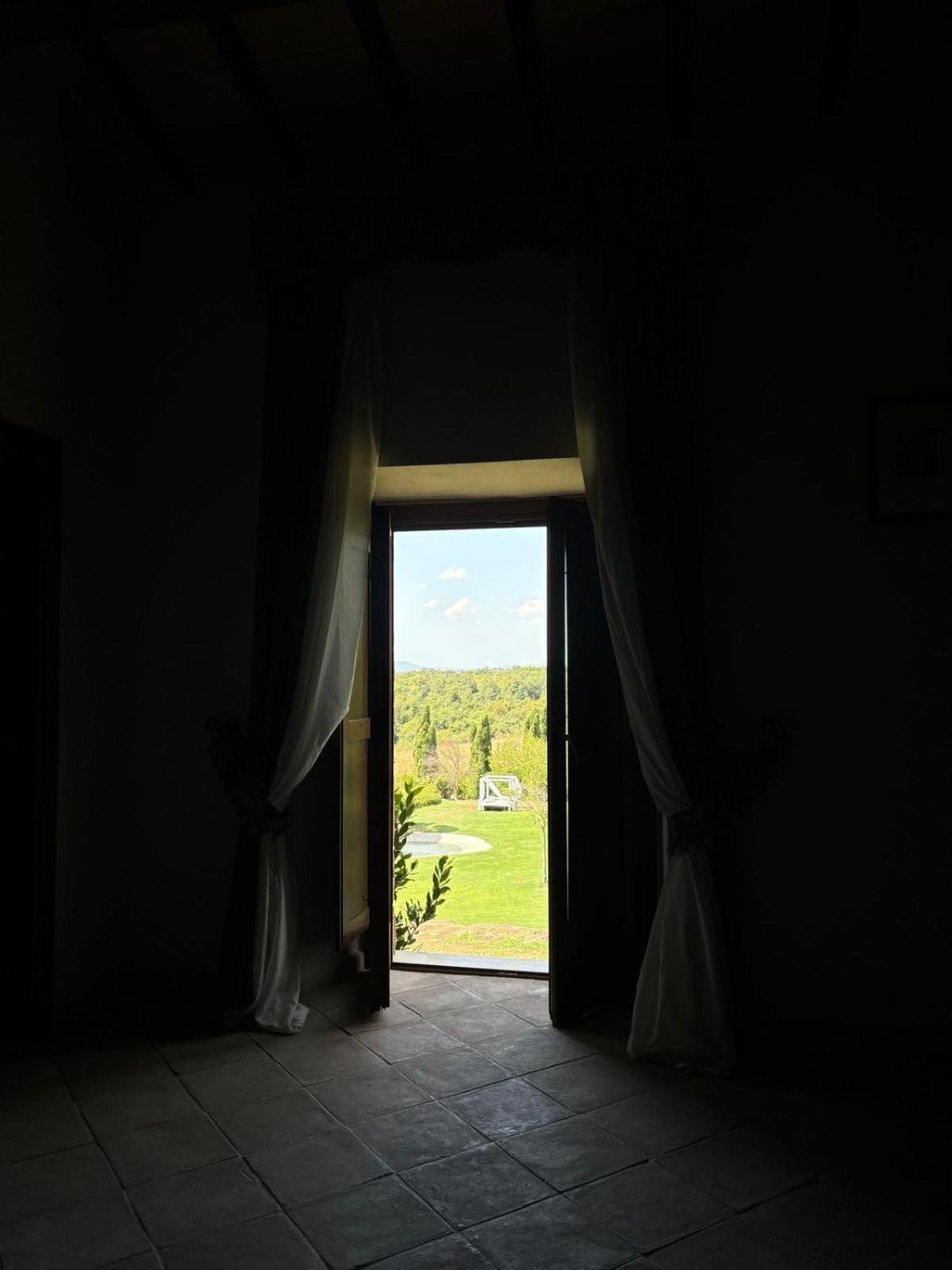 Agriturismo Cerrosughero Канино Экстерьер фото